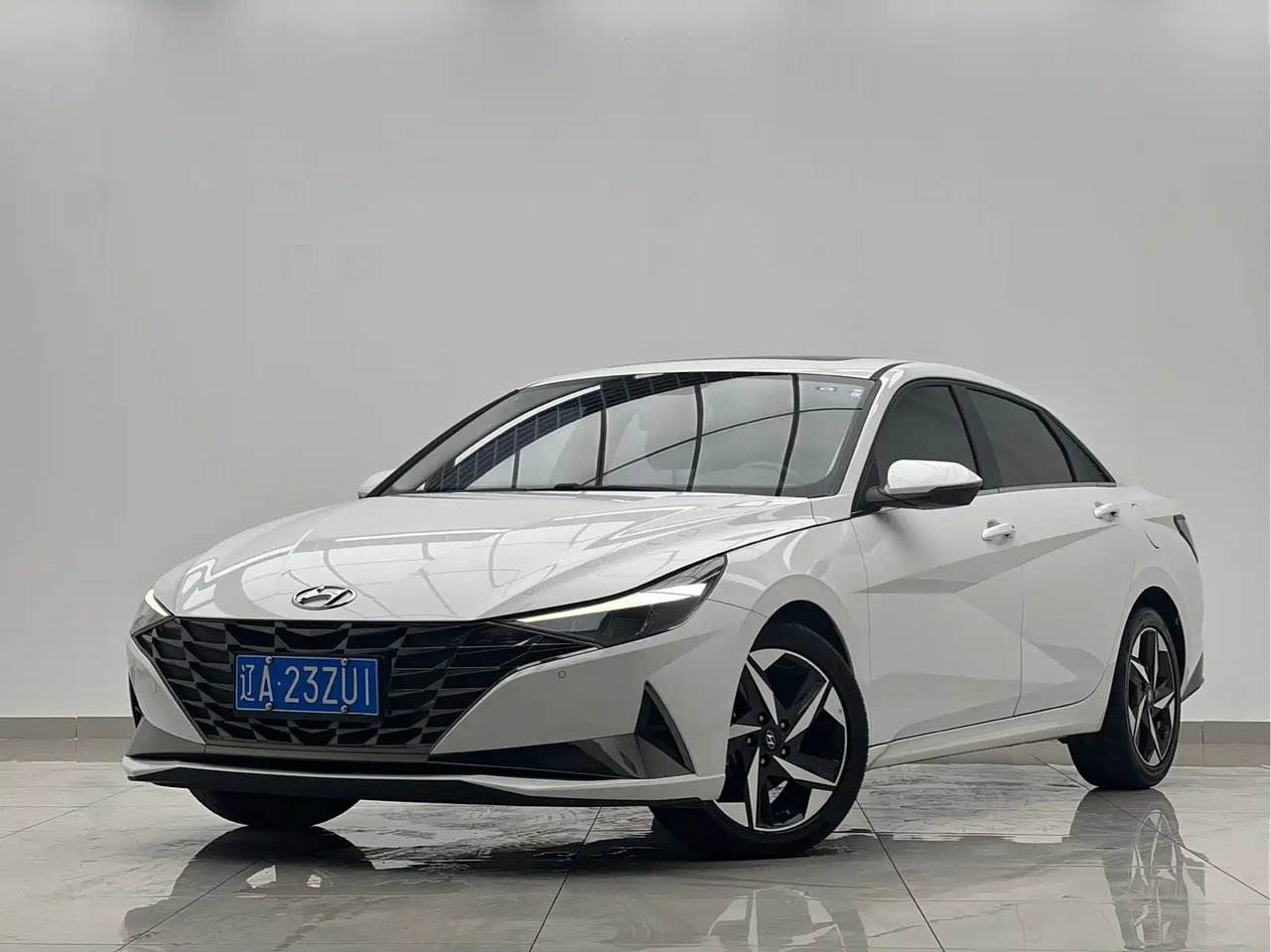 Hyundai Elantra, 2022